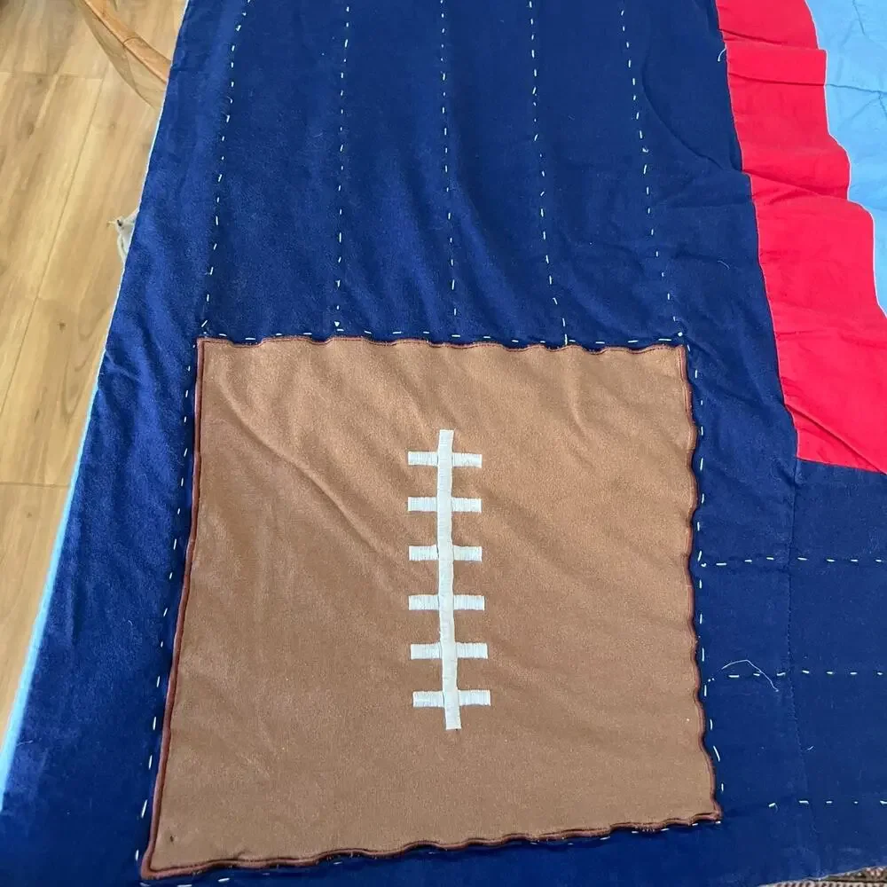 Circo Twin Quilt 100% Cotton Kids All Sports Blue Patchwork